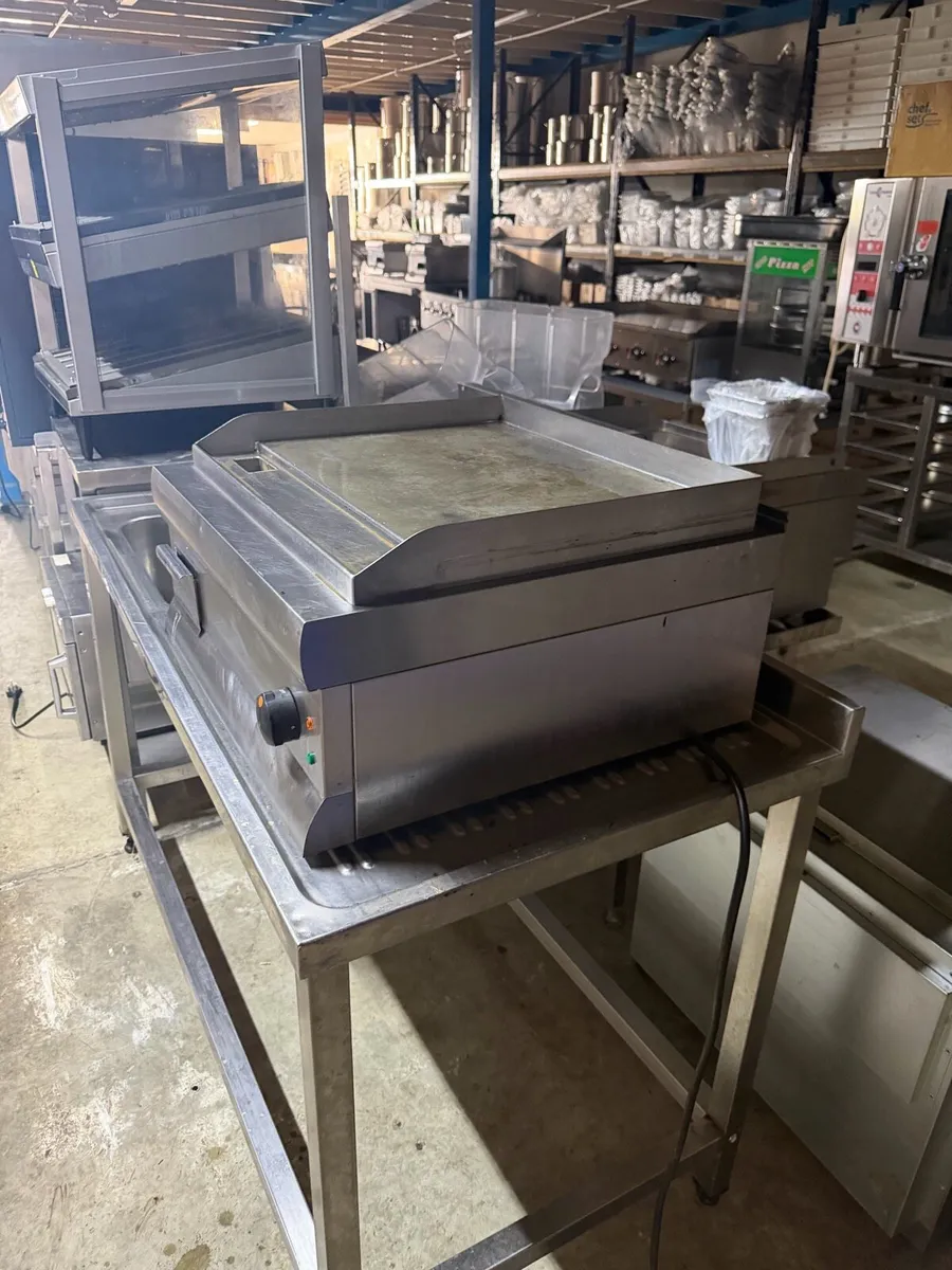 Lincat Electric Griddle - Image 3