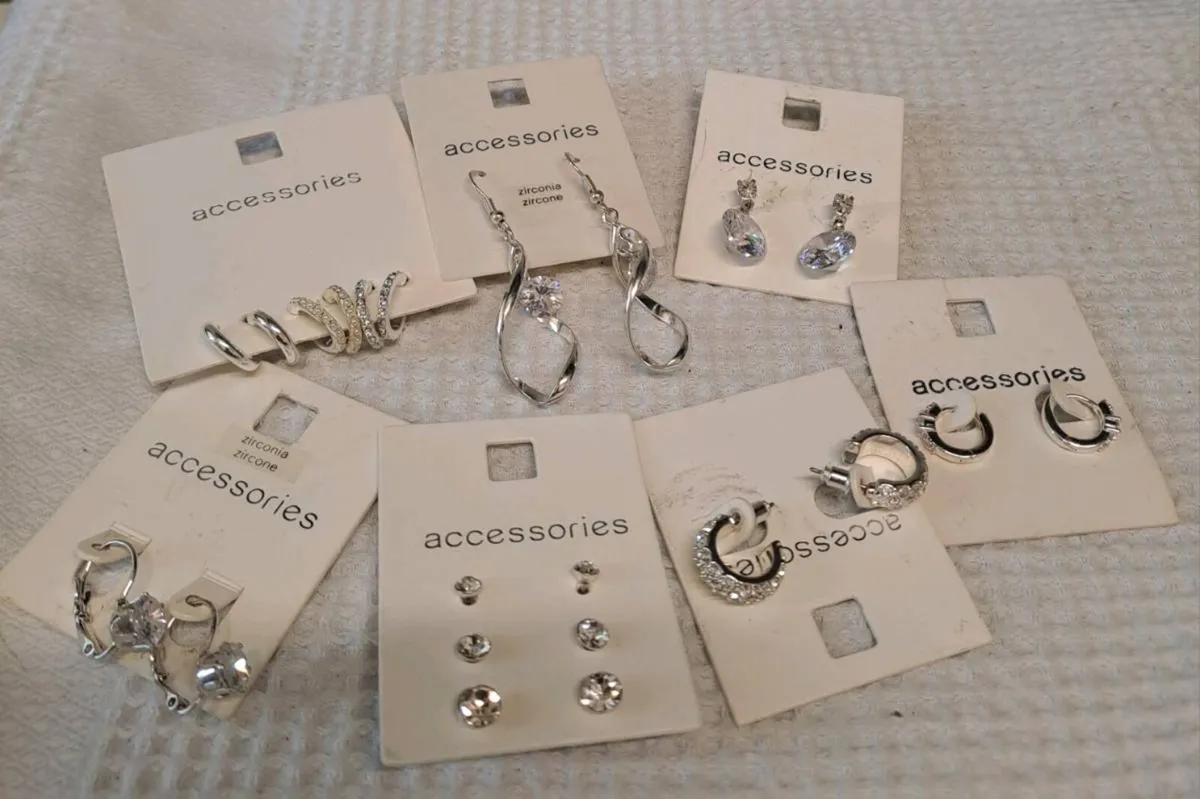 Sparkly Earrings Bundle 11 Pairs NEW - Image 2