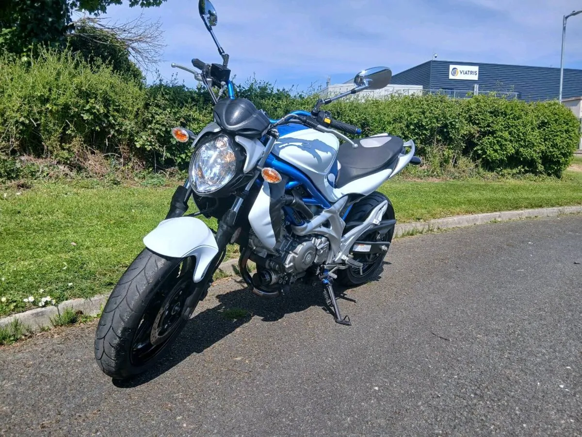 Motorbike - Image 4