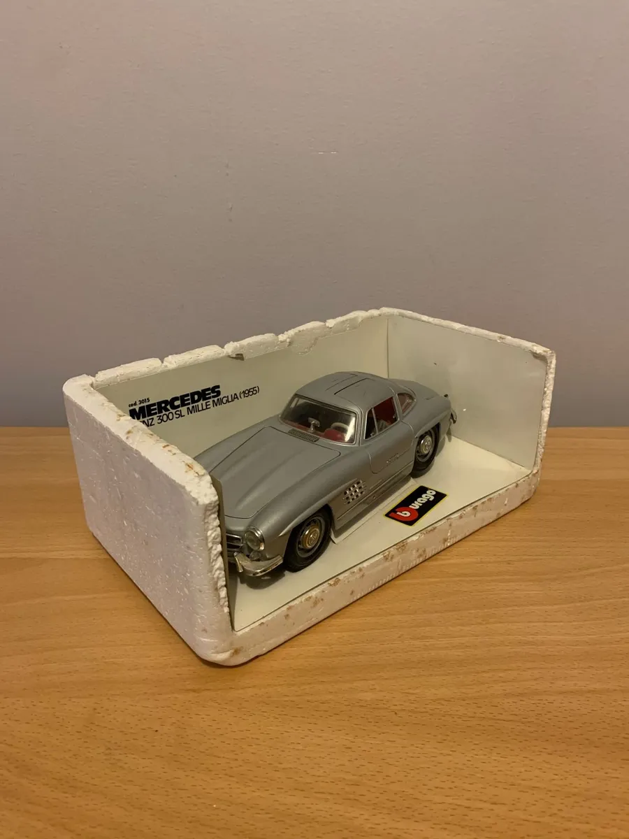 1955 Mercedes Benz 300 SL Mille Miglia 1/18 Burago - Image 4