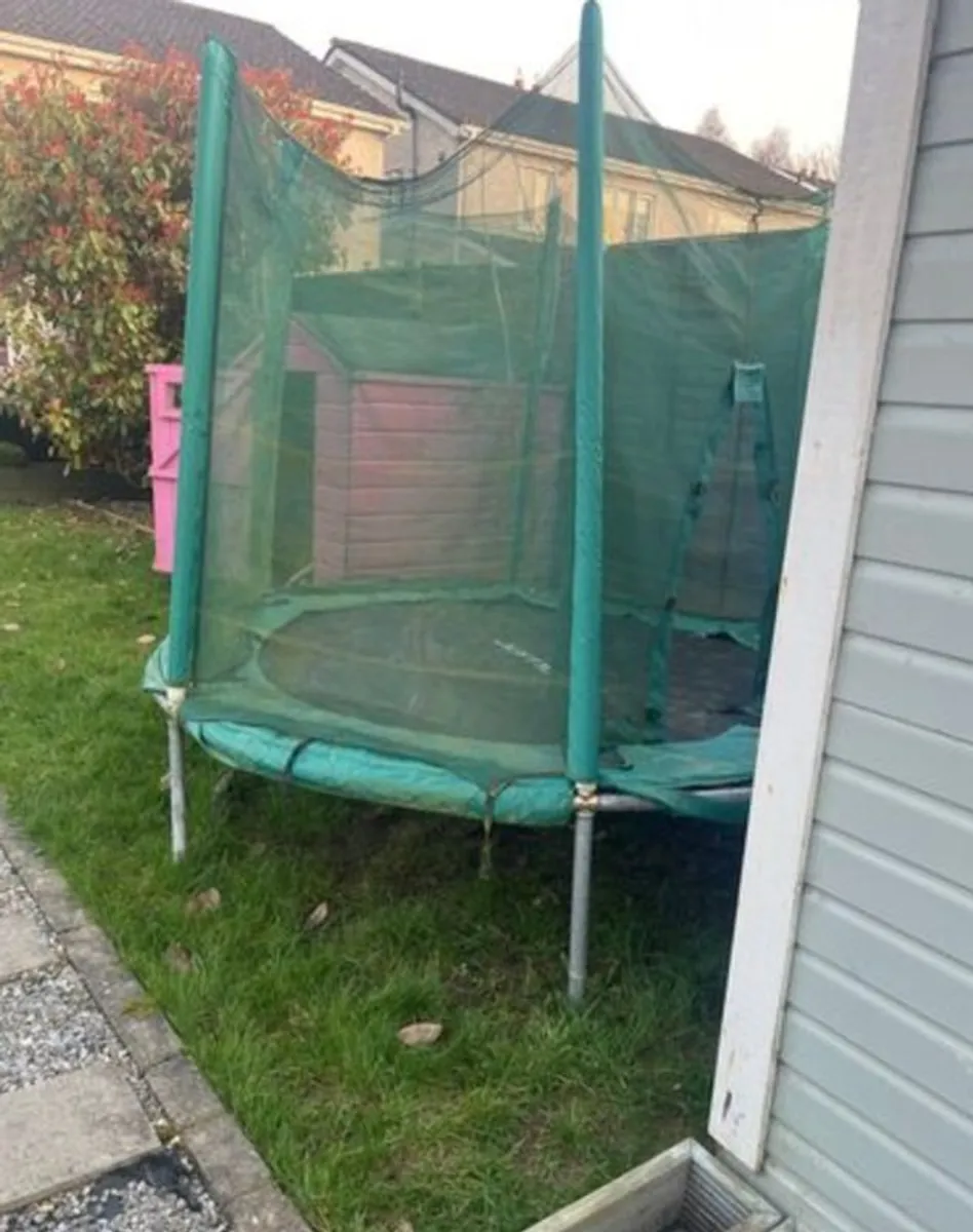 trampoline FREE to take away - Image 1