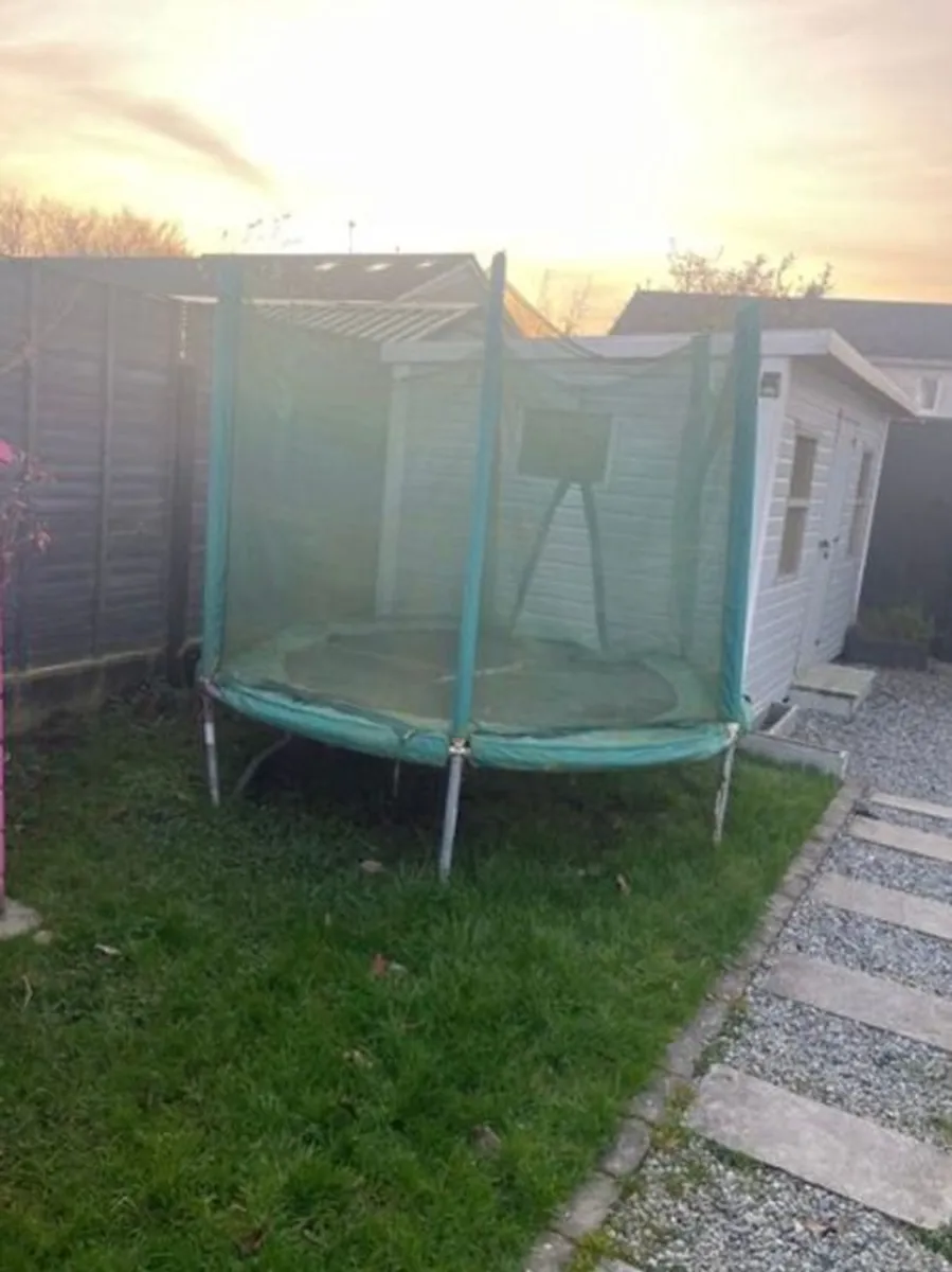 trampoline FREE to take away - Image 2