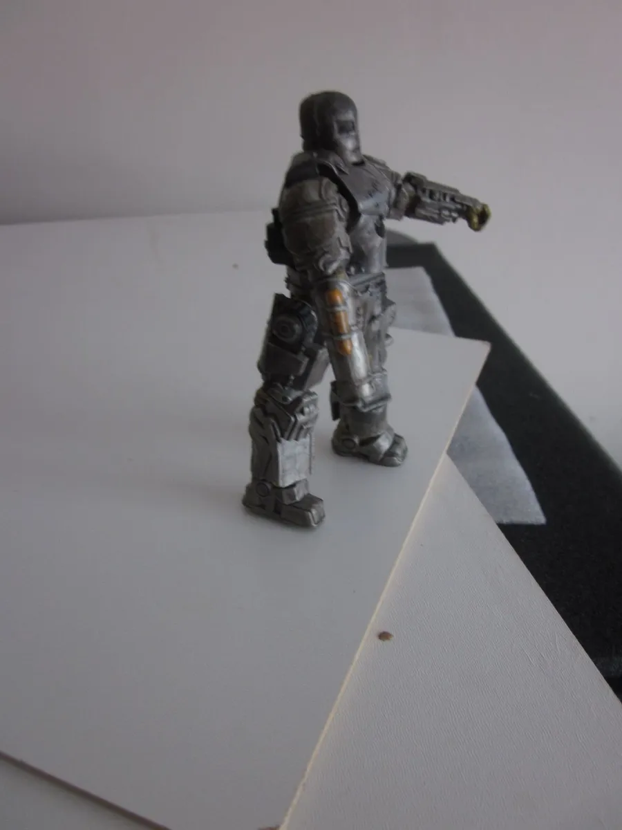 Marvel Iron Man 2:Mark 1 Armour Action Figure - Image 2