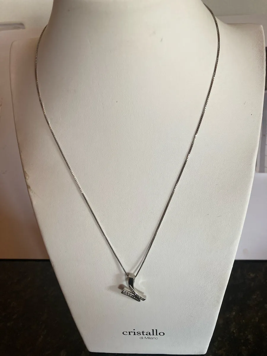 Sterling Silver chain and pendant - Image 2
