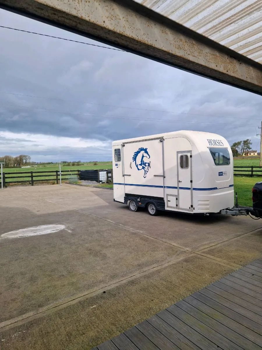 Horsebox - Image 1