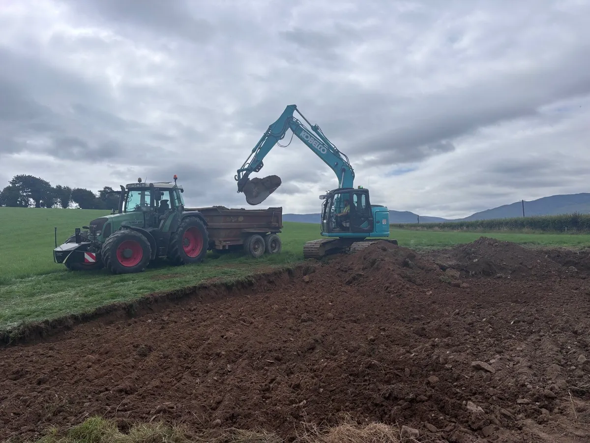 Kobelco 140 - Image 2