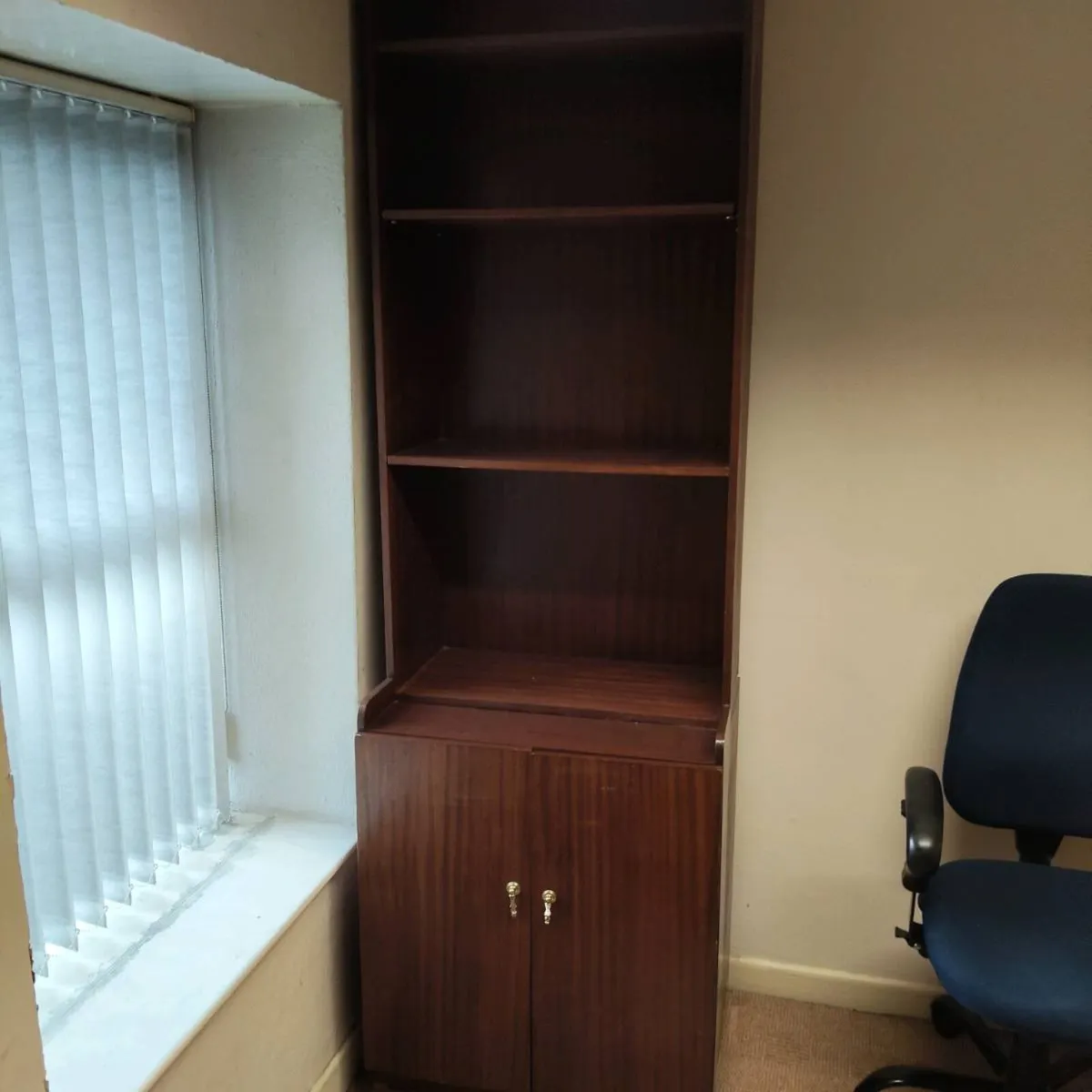OFFICE FURNITURE - Image 4