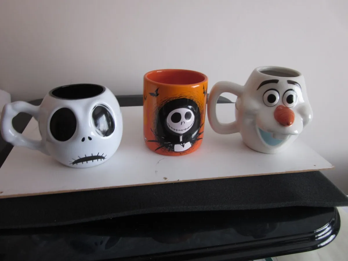 Disney Mugs The Nightmare Before Christmas/Olaf - Image 1