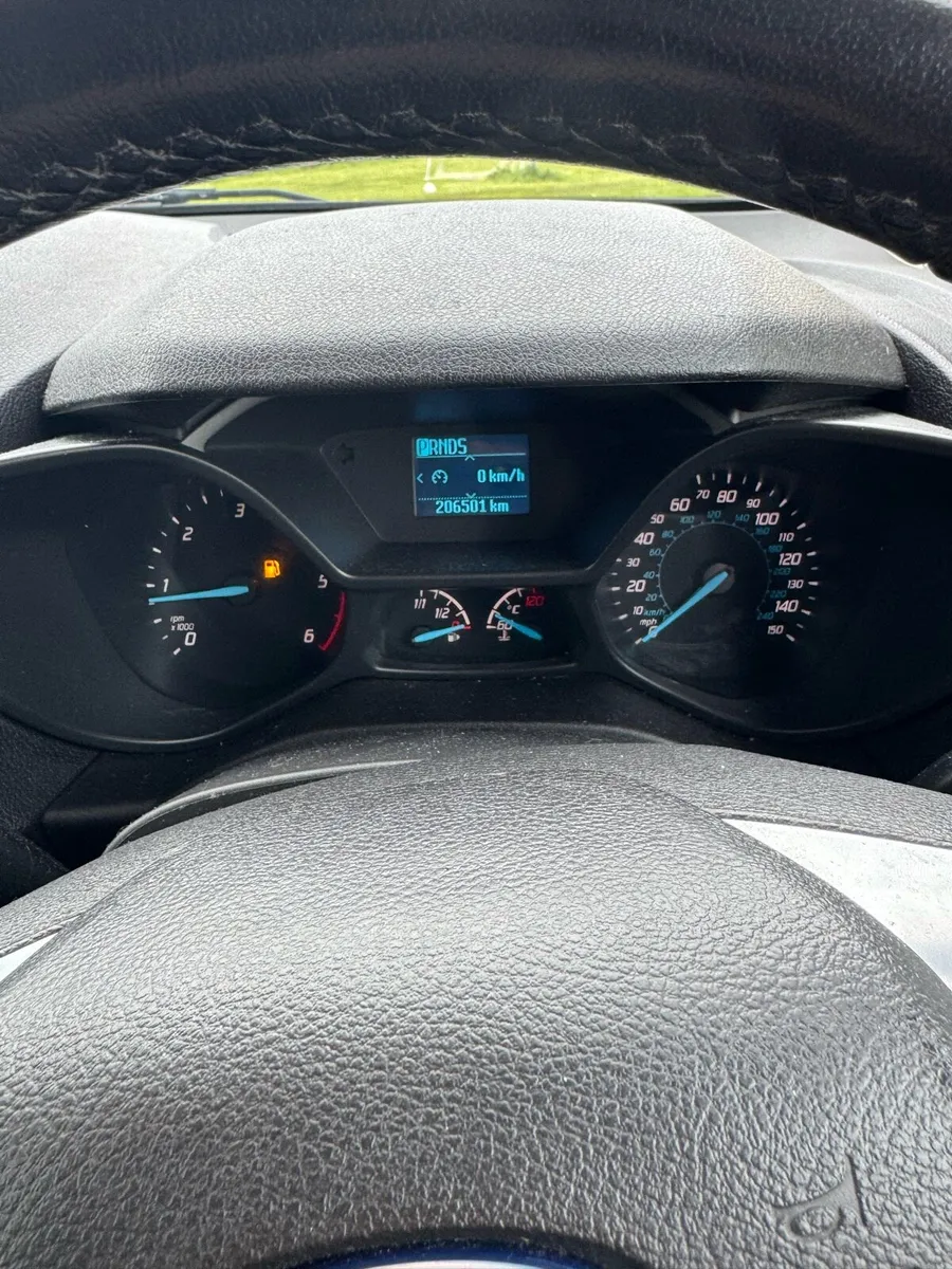 Ford Transit Connect Limited Auto - Image 4