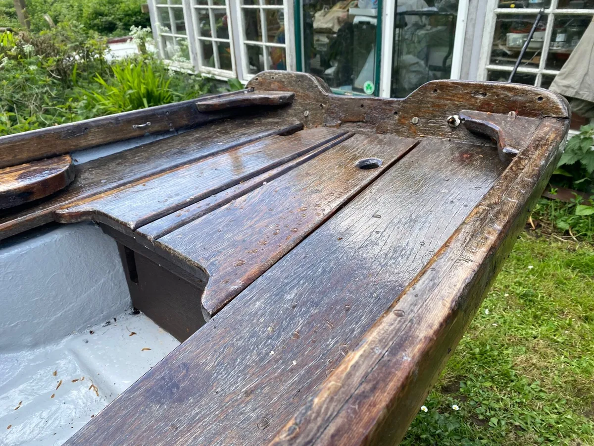 Lake boat - Image 3