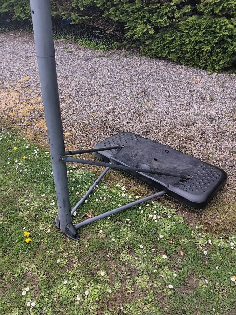 Basketball stand - Image 3