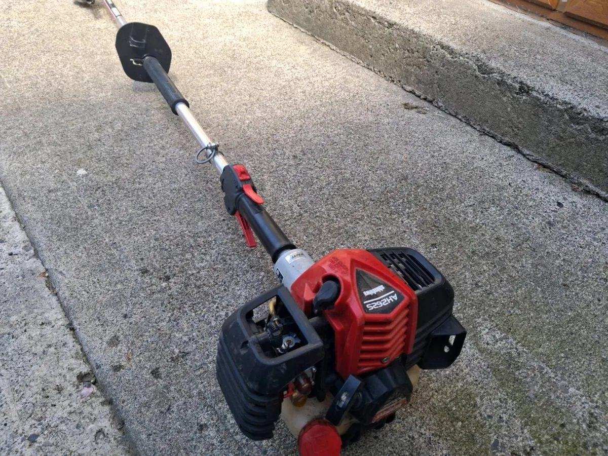 Shindaiwa hedgetrimmer longreach - Image 1