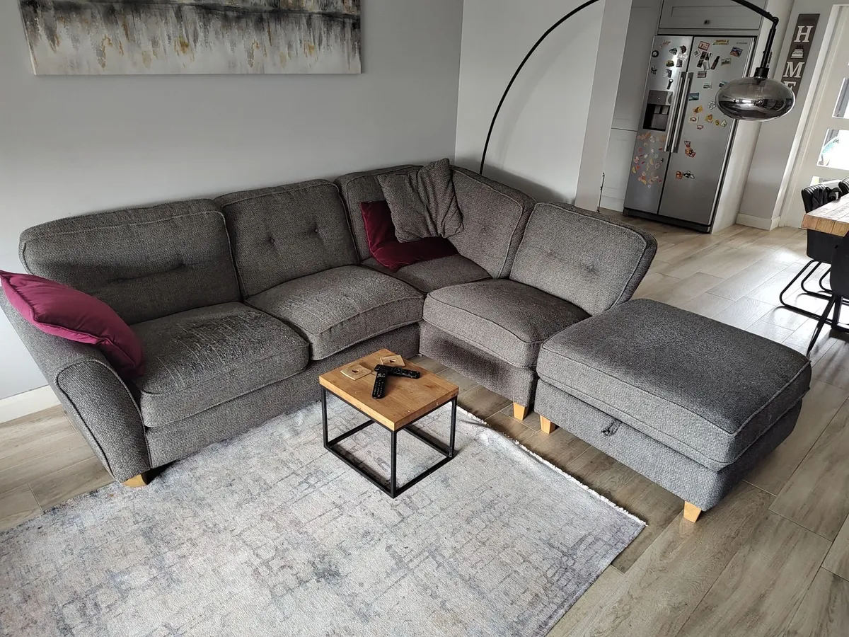 Corner sofa and one seater - Image 1