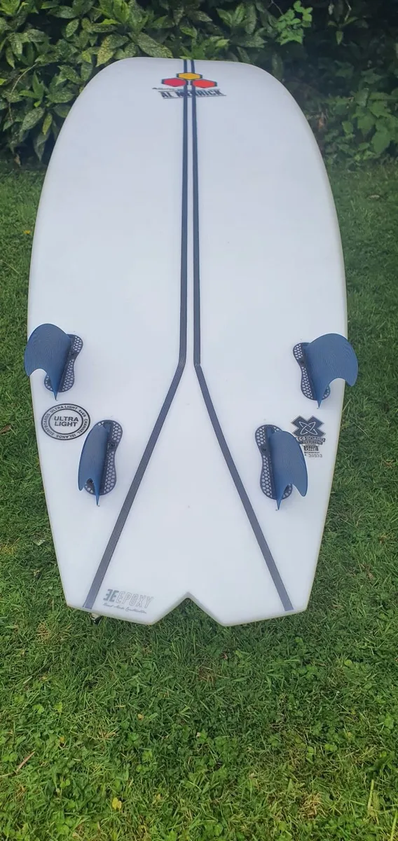 Surfboard - Image 4