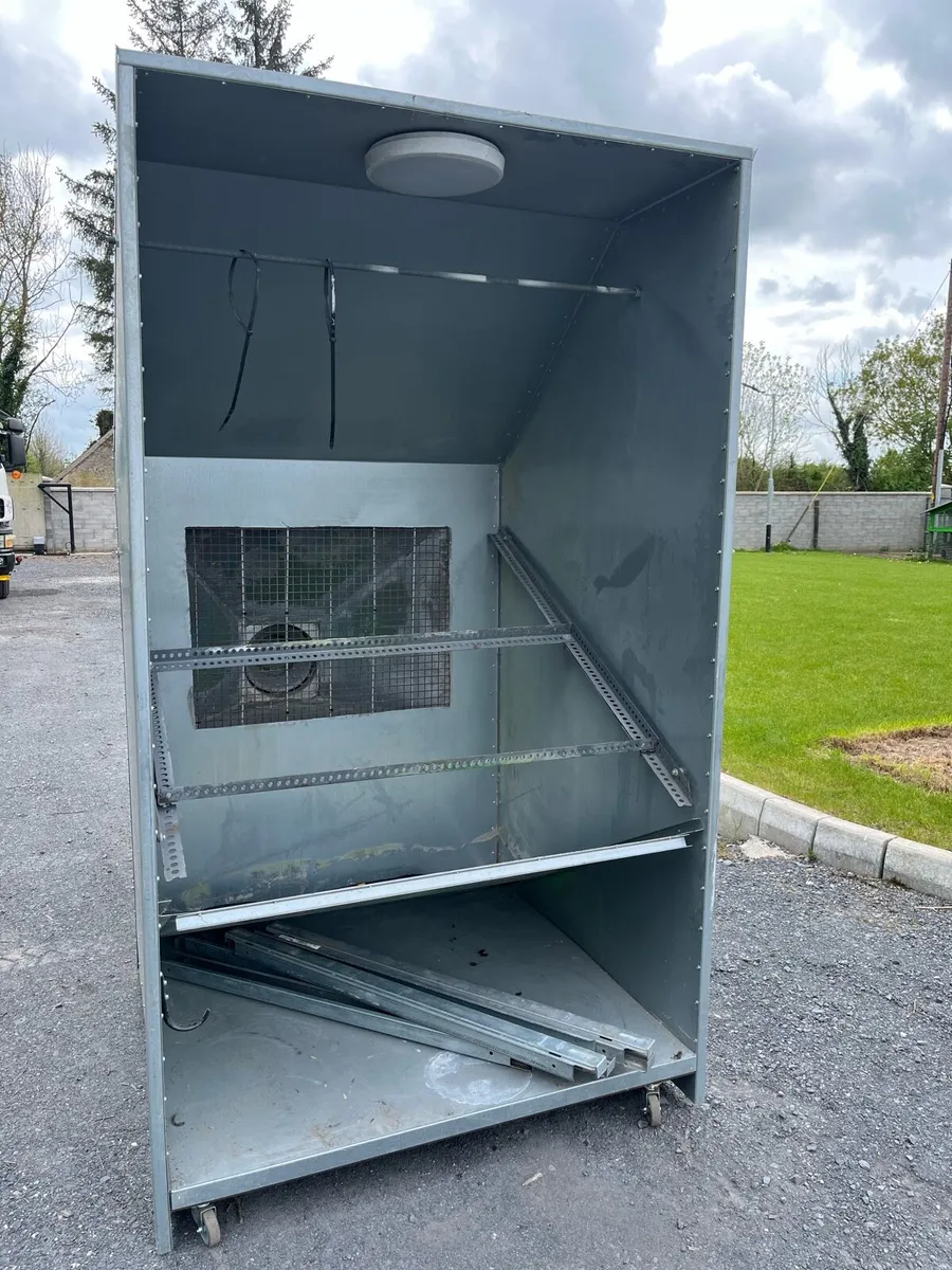 Spray booth - Image 2