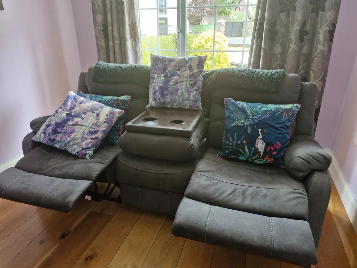 3 Seater couch - Image 3