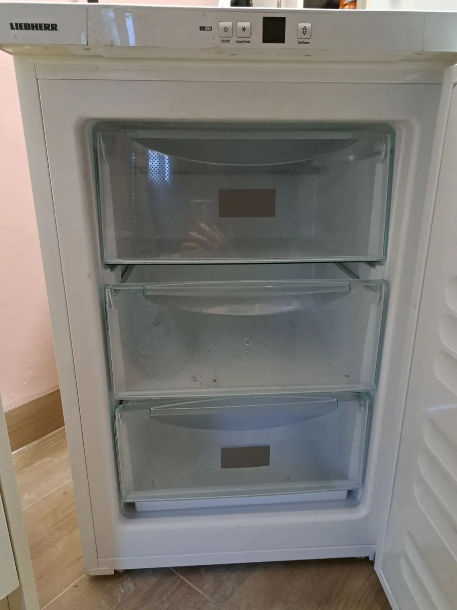 Undercounter freezer - Image 2