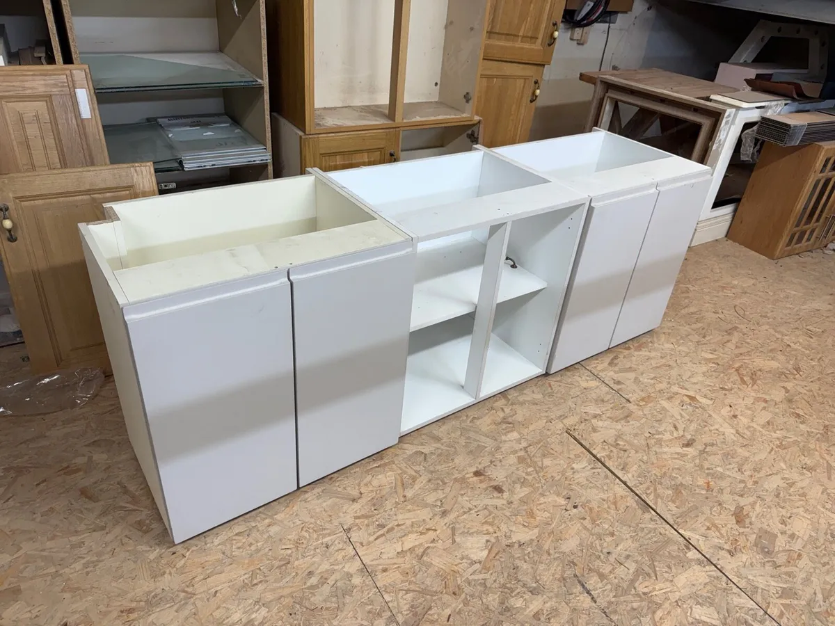 Kitchen cabinets