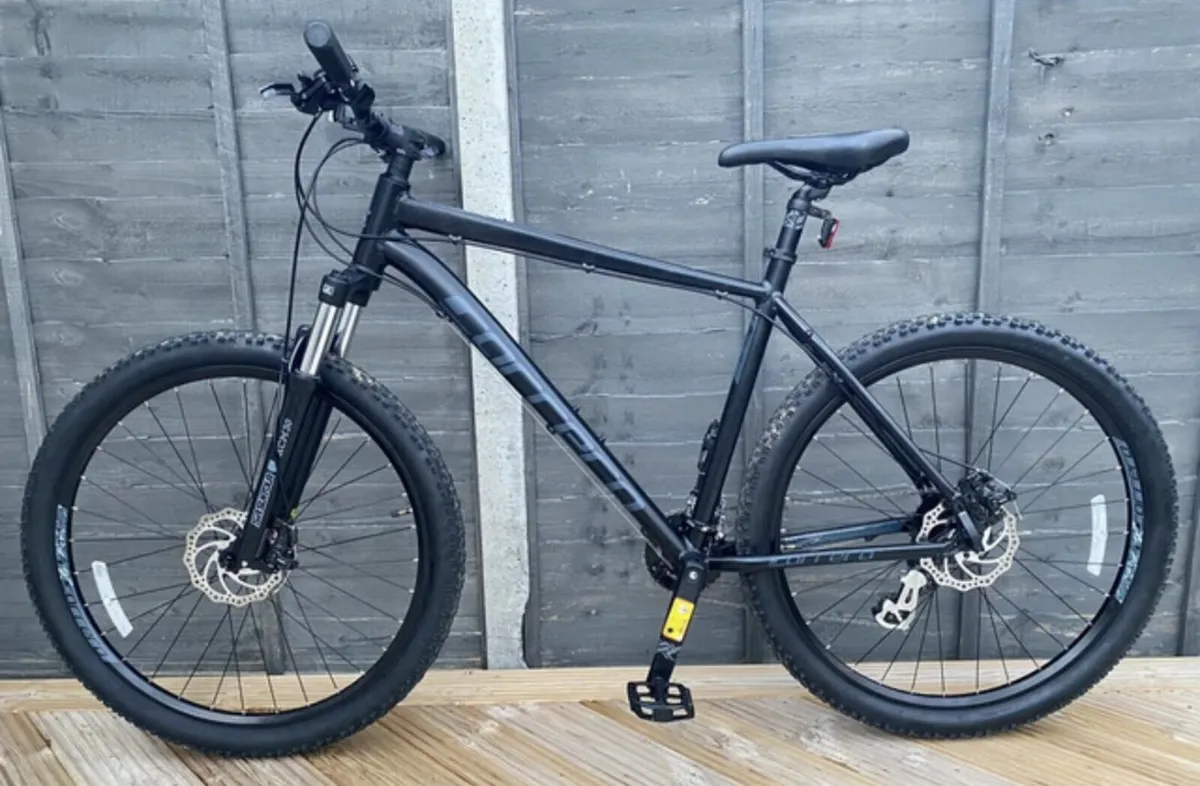 Carrera vengeance mountain bicycle for sale