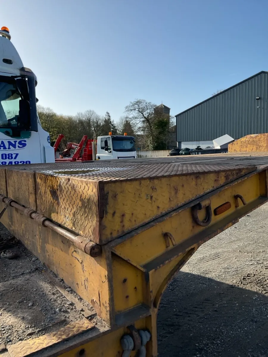 2004 Mac Low Loader - Image 3