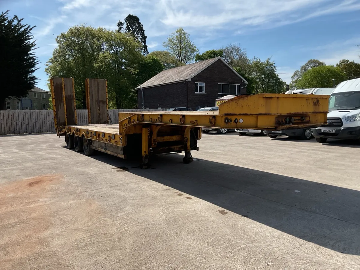 2004 Mac Low Loader - Image 2