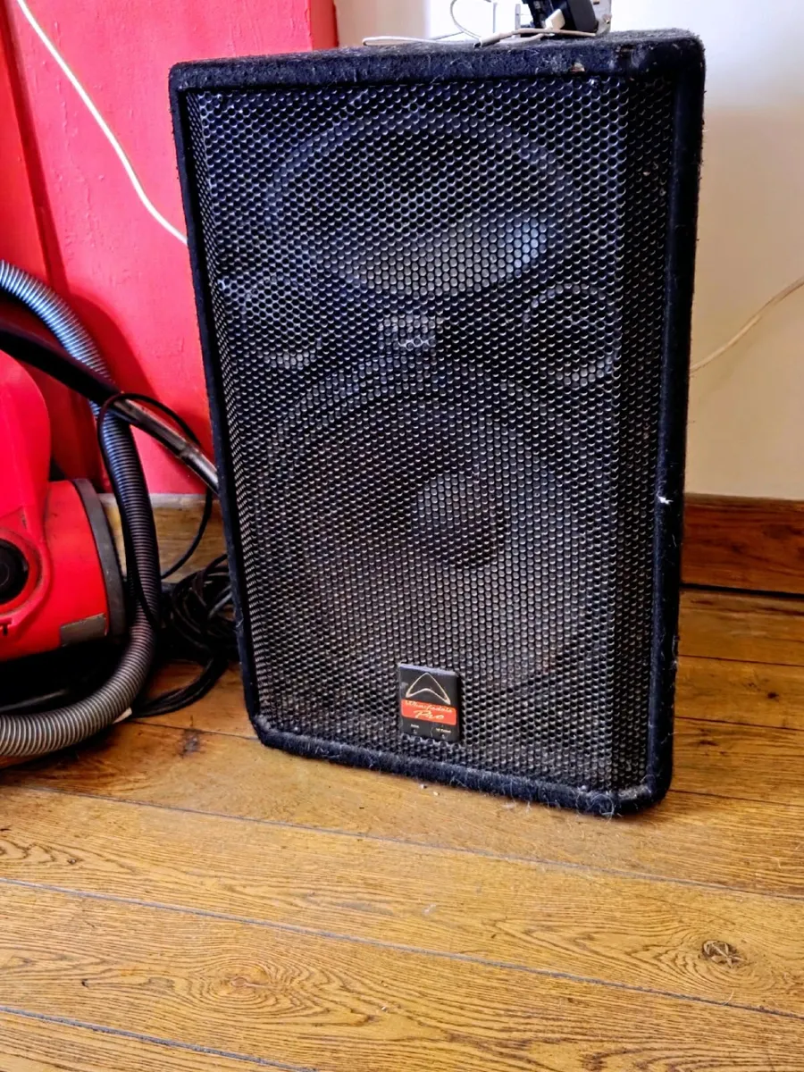 2 Speakers and wiring - Image 1