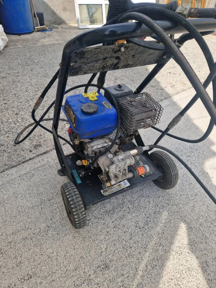 5.5 HP Pressure Washer - Image 2