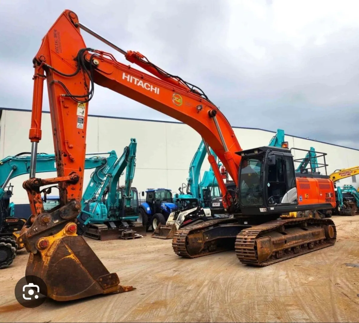 Digger driver looking weekend work