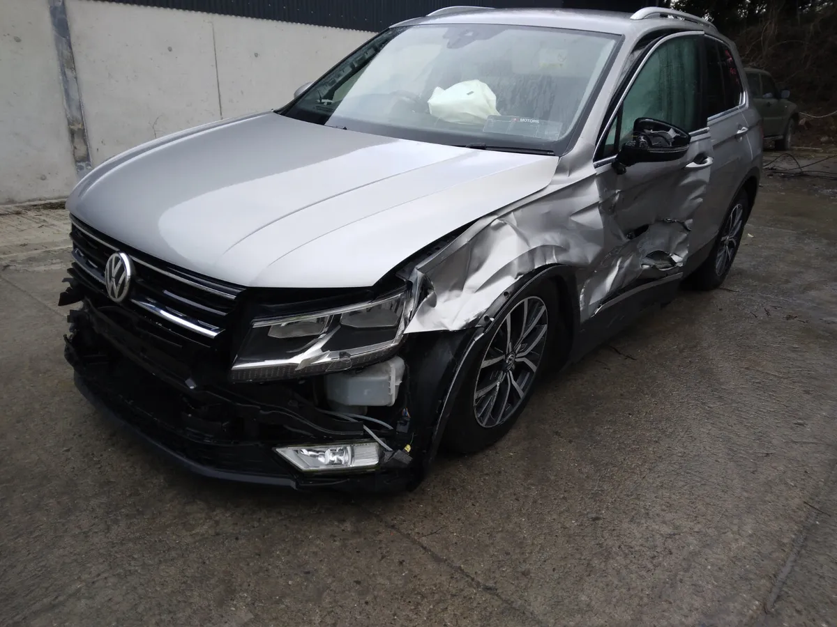 2017 Volkswagen Tiguan For Breaking/Dismantling - Image 1