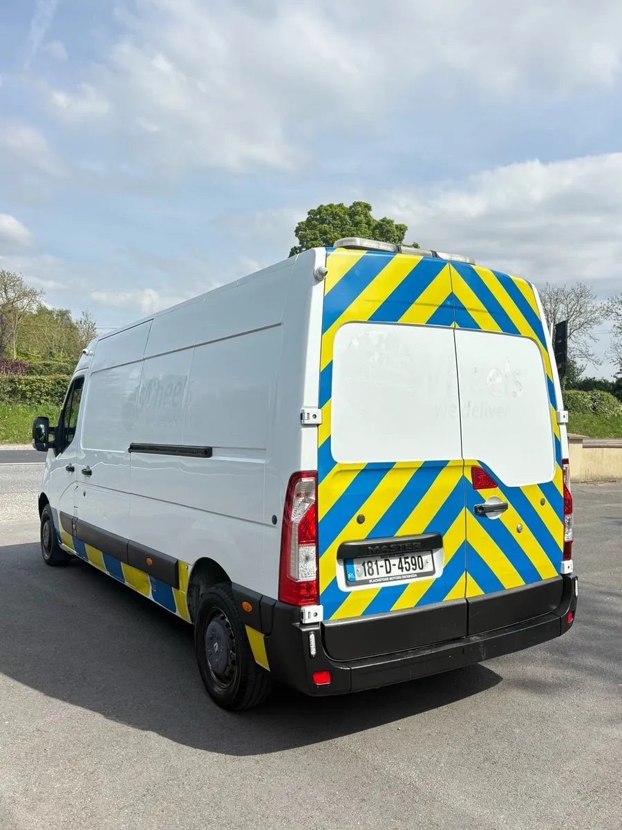 2018 Renault master LWB High roof Doe10/26 - Image 3