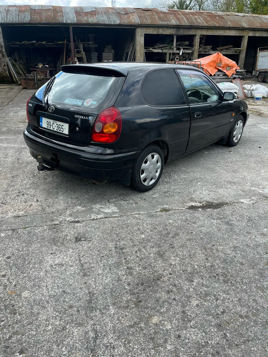 Toyota Corolla van - Image 3