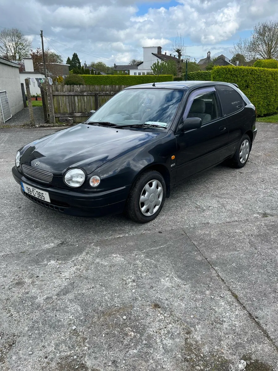 Toyota Corolla van - Image 2