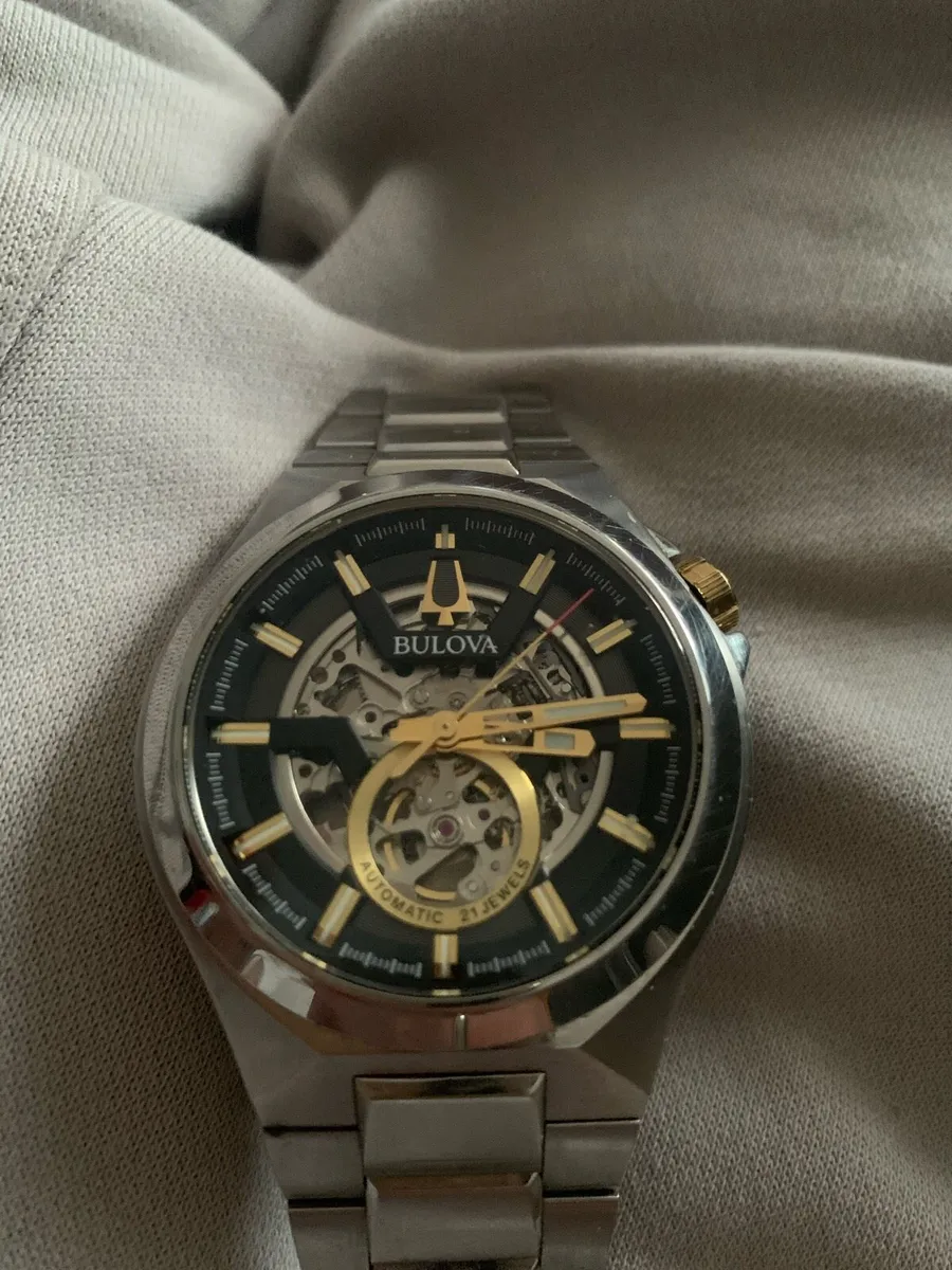Bulova watch brand new genuine - Image 1
