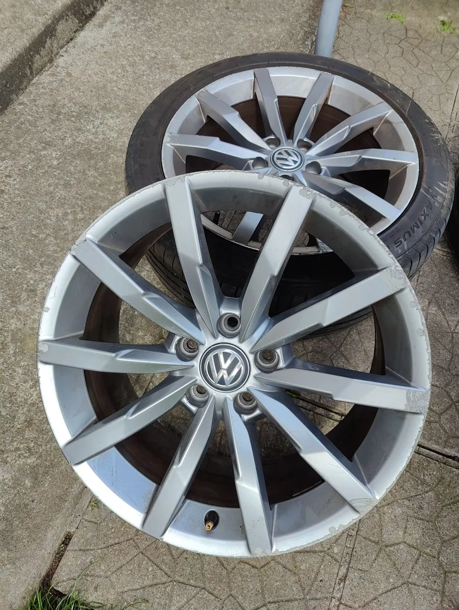 18" genuine VW alloys - Image 2