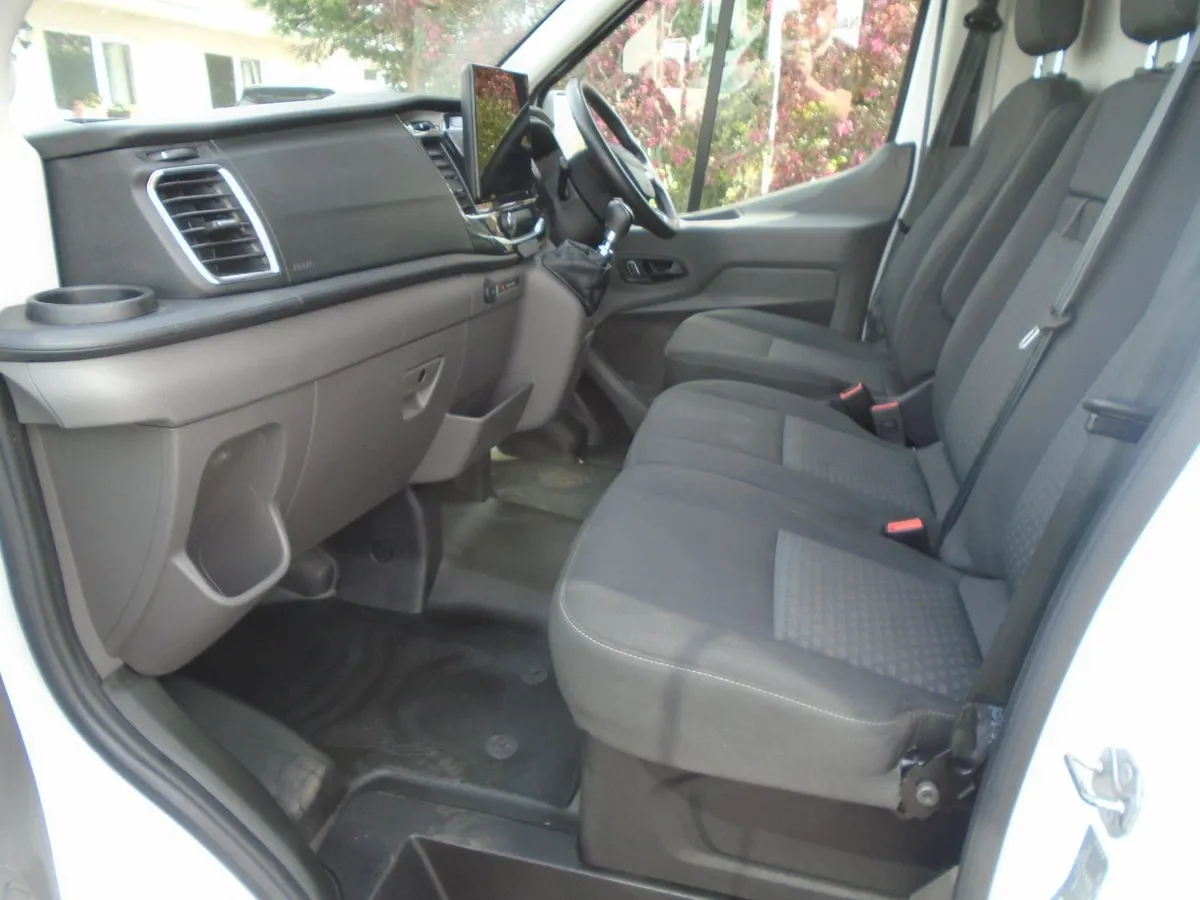 2025 Ford Transit 350 JUMBO 165HP TREND. - Image 4