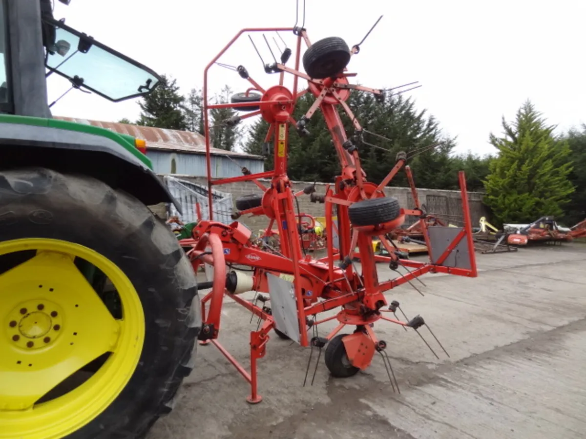 Kuhn GF642 Digidrive 6 Rotor Tedder - Image 1