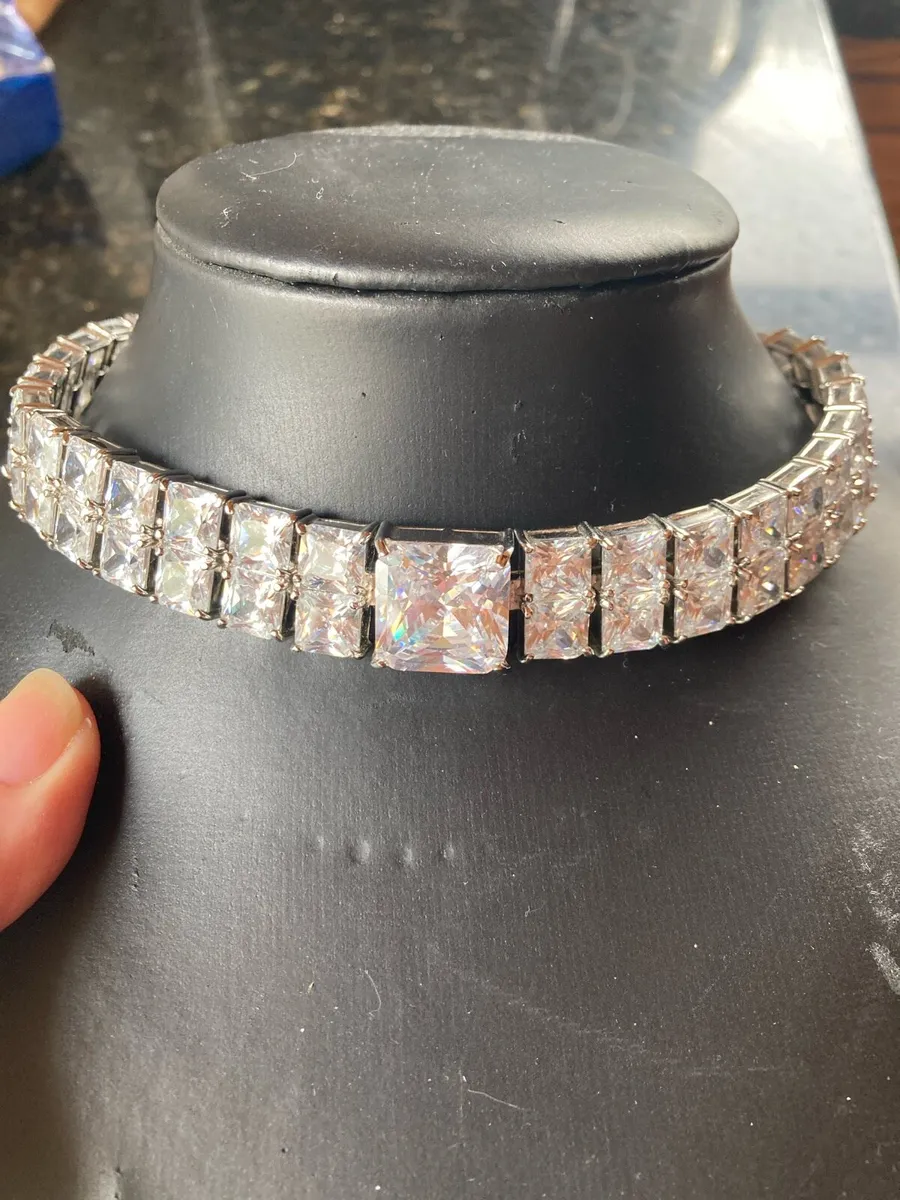 Stunning crystal choker - Image 1