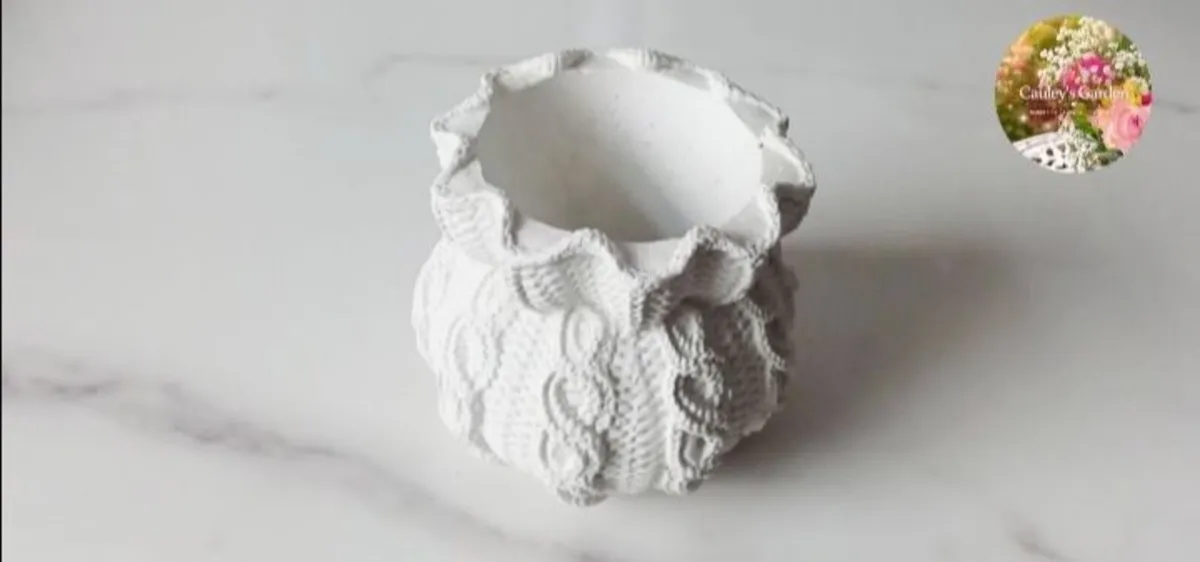 Quality Handmade Mini Plant Pots - Image 1