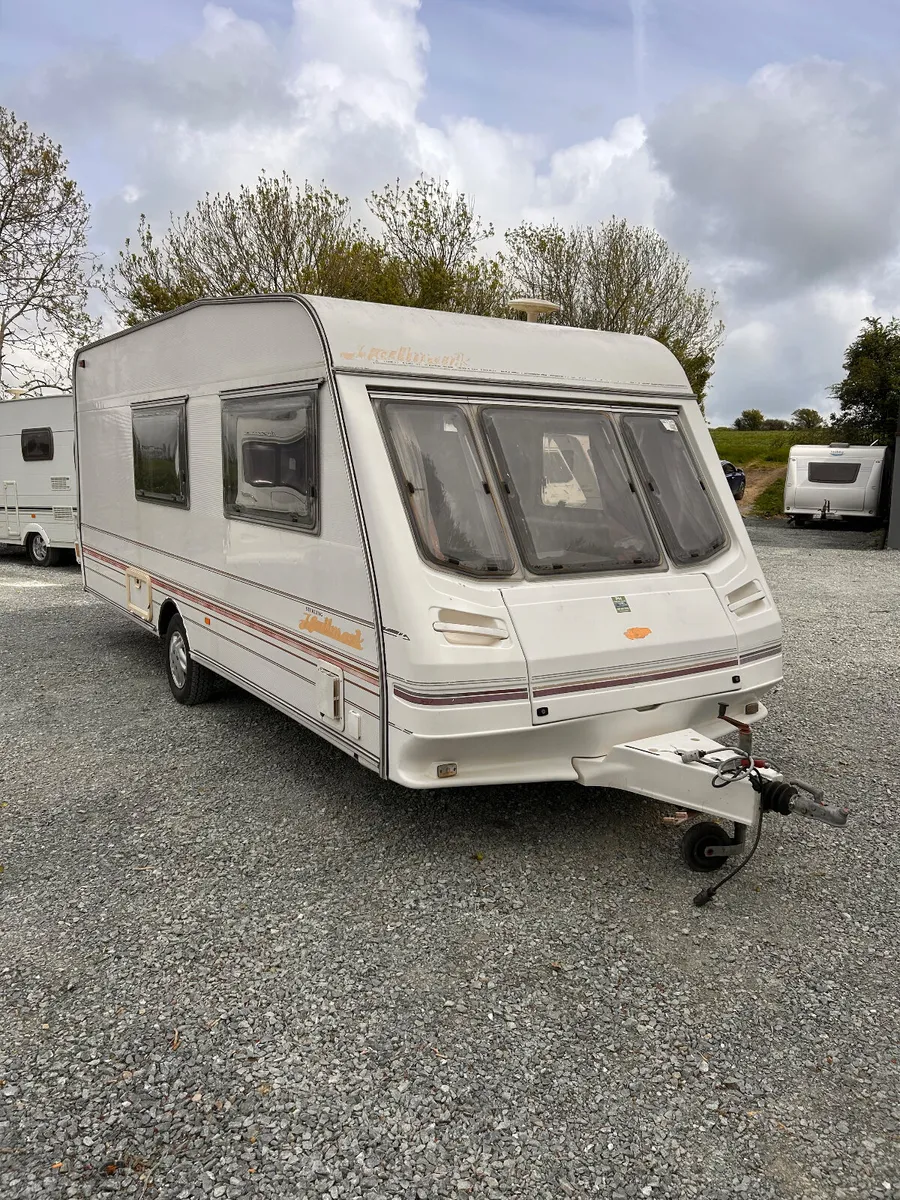 Caravan - Image 2