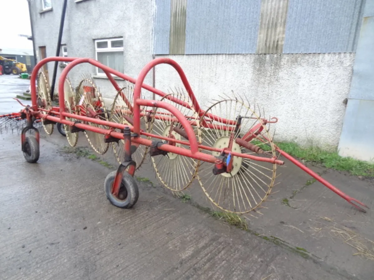 Choice of Vicon 6 Wheeled Trailed Acrobat - Image 1