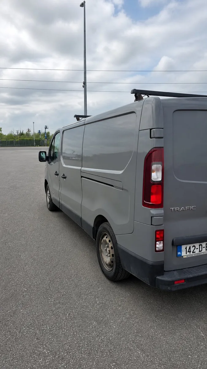 2014 Renault traffic van - Image 4