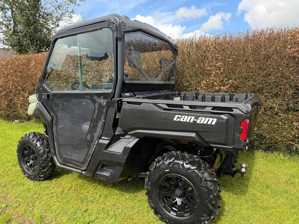 2023 Can Am Traxster V-Twin 1000cc Full Cab - Image 3