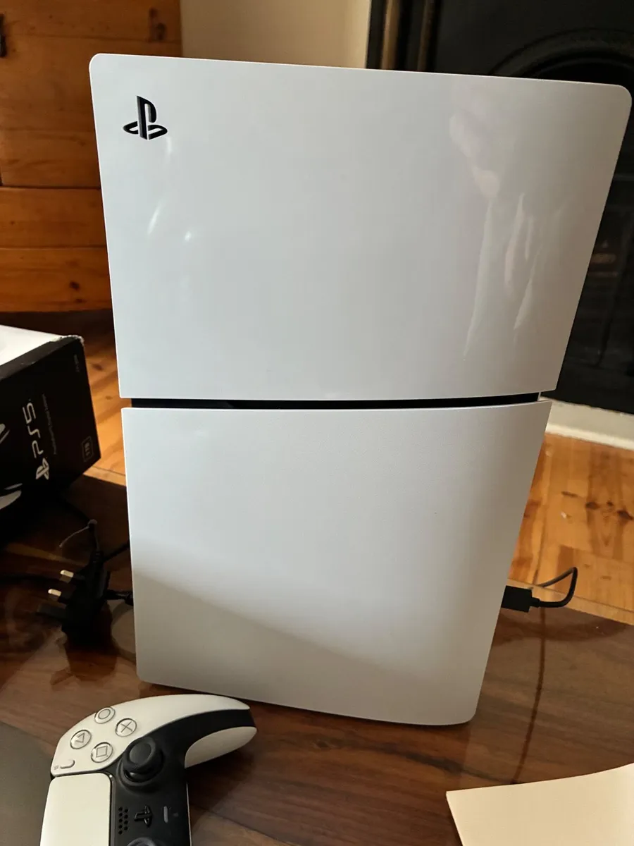 PlayStation 5 (digital edition) with controllers - Image 1