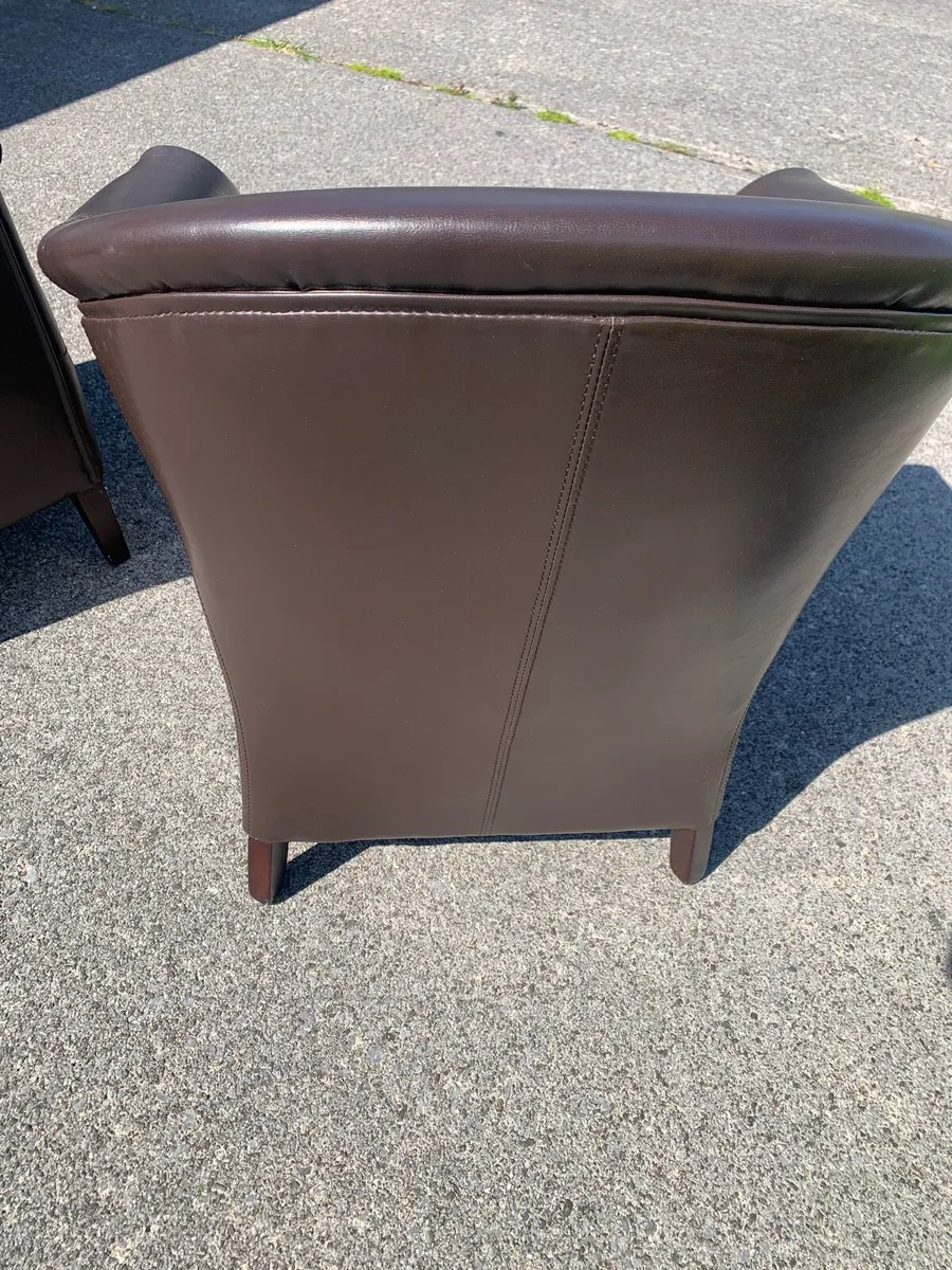 Pair of faux leather sitting room chairs - Image 3