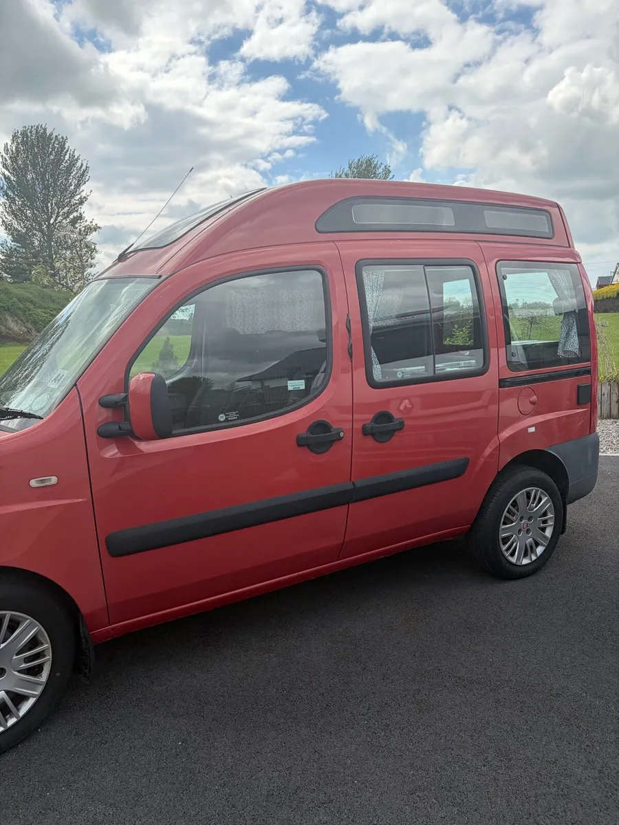 Camper van - Image 2