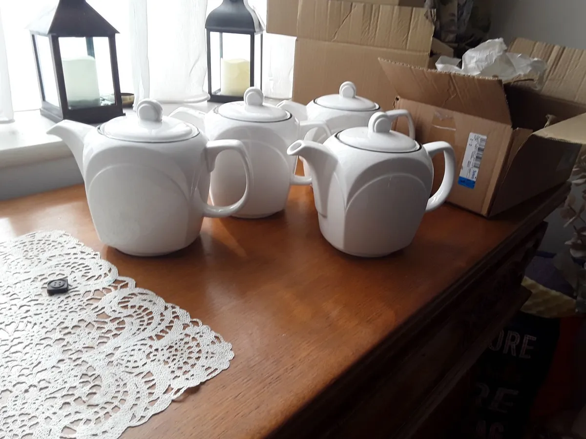 4  lovely brand new ceramic teapots never used - Image 1