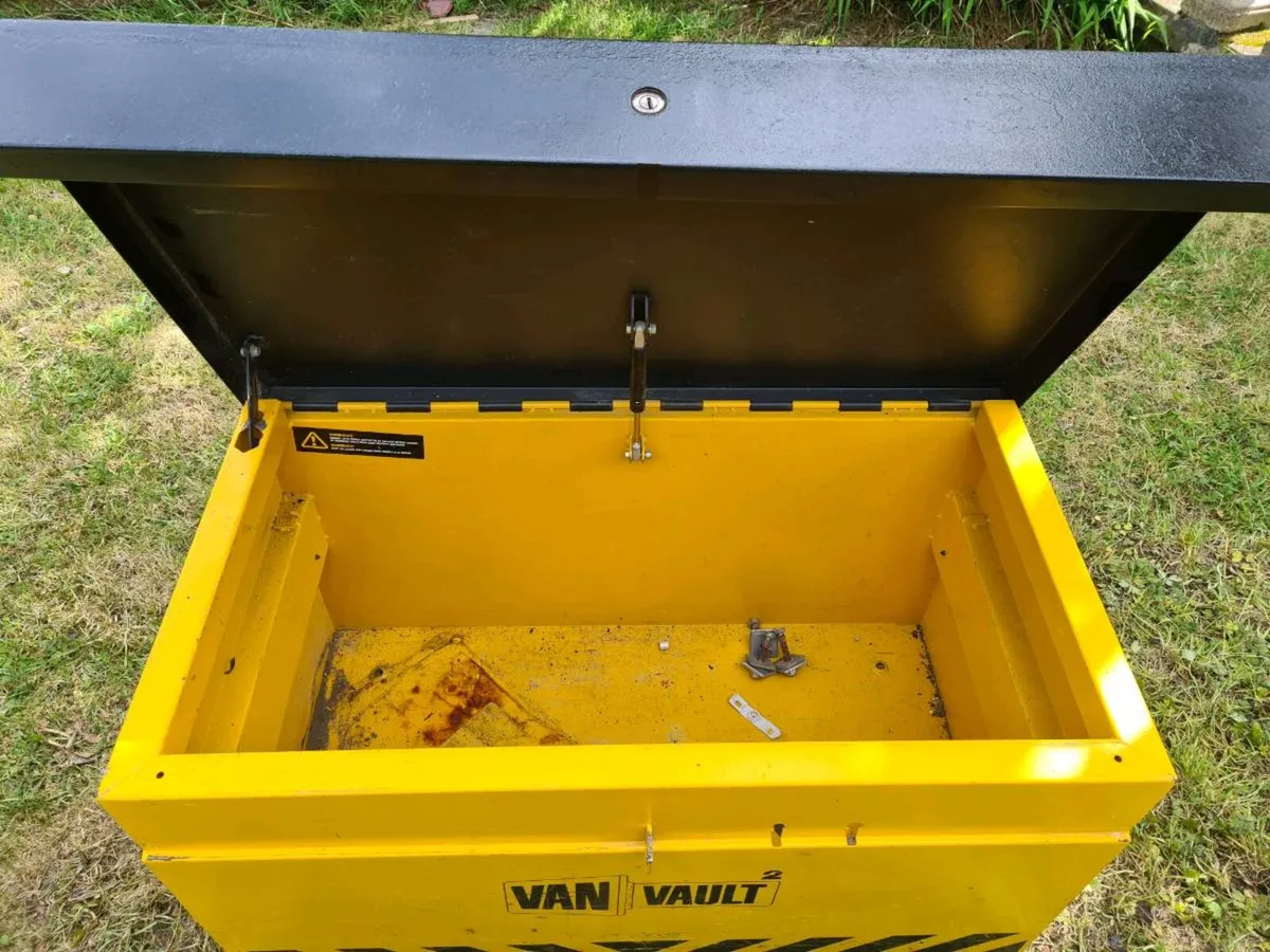 Tool Safe/Vault - Image 4