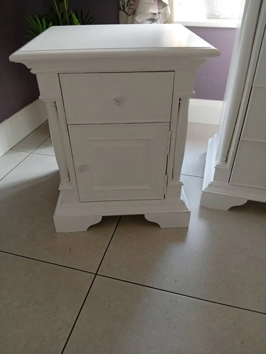 Bedrooms set - Image 2