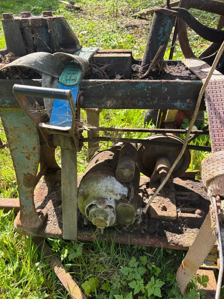 Vintage stationary engine trolley 1940s/1950s - Image 3