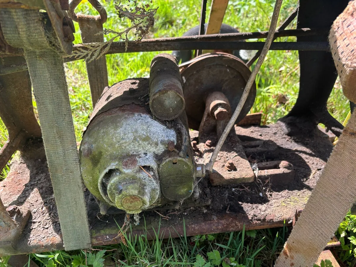 Vintage stationary engine trolley 1940s/1950s - Image 4